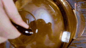 加山藥、毛豆再煮15分鐘。