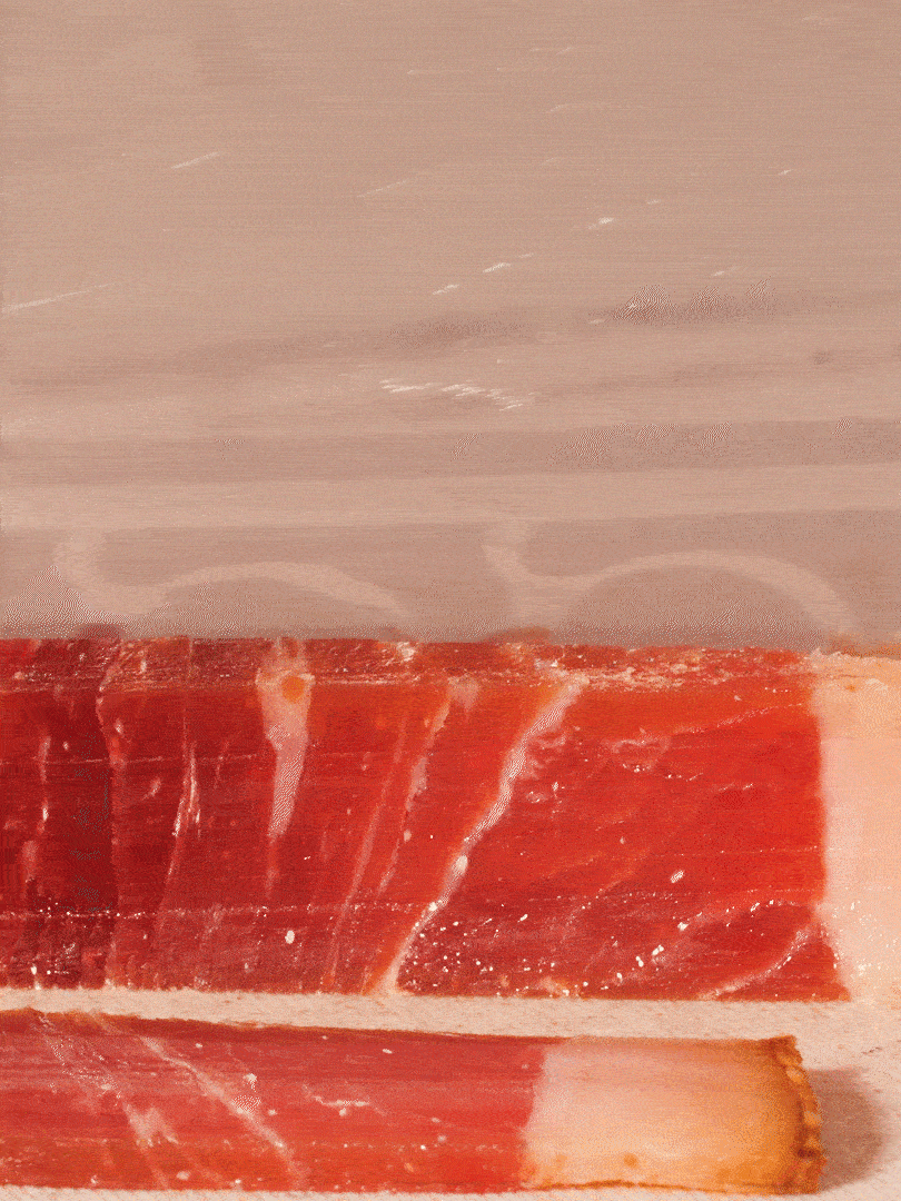 金字火腿切片，溫水浸泡5分鐘